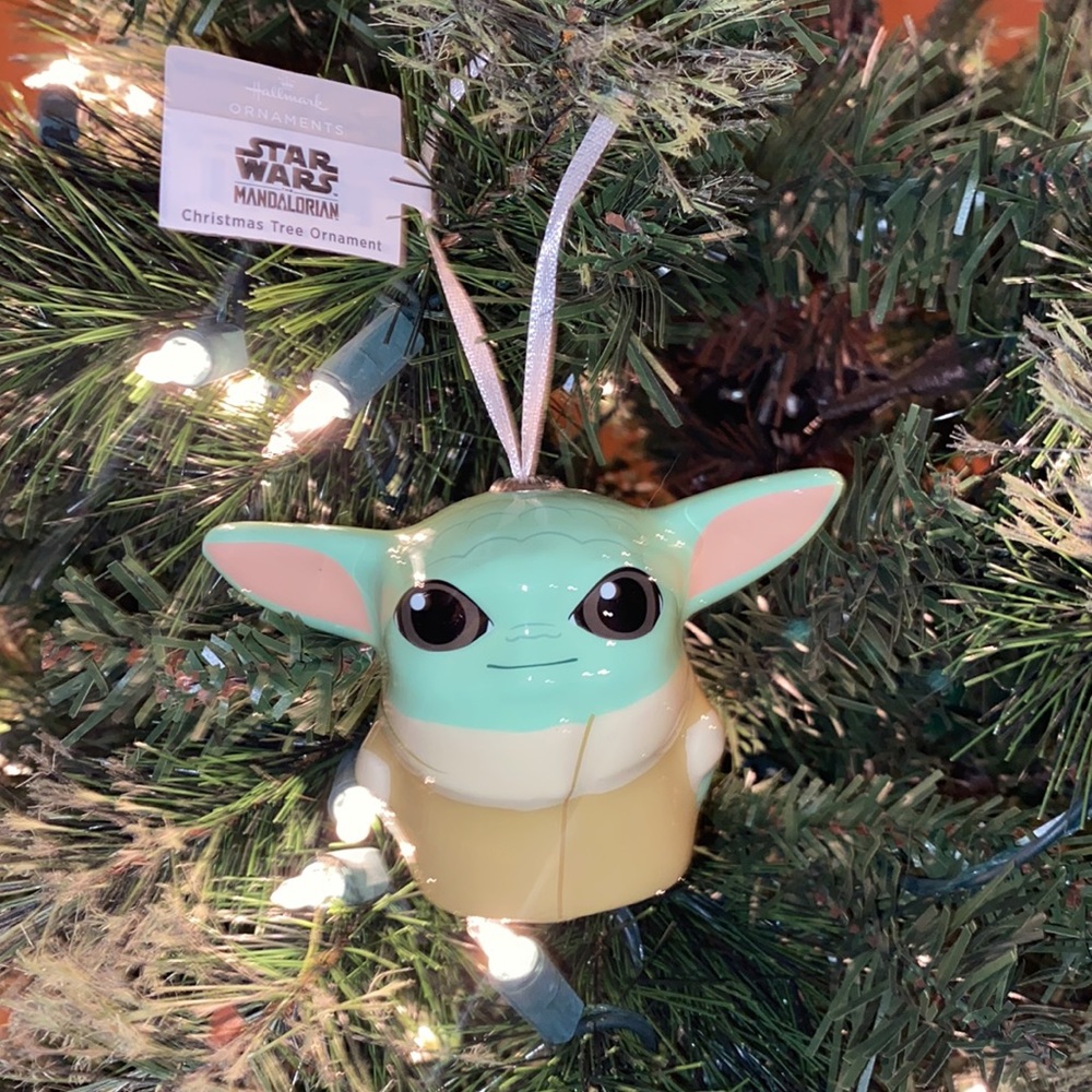 Hallmark Star Wars Baby Yoda Ornament - Picture 1 of 5